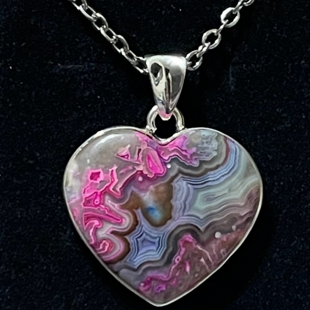 Laguna Lace Agate Heart Pendant Necklace 925 Silver Setting Stainless Chain